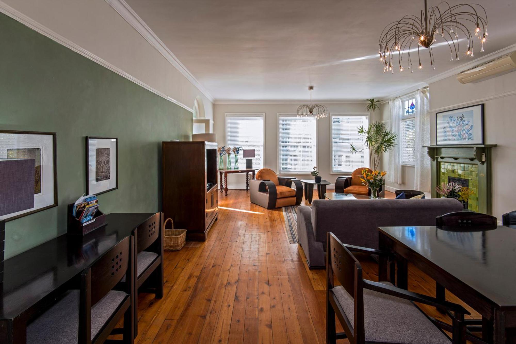 Barry Hall Apartments เคปทาวน์ ภายนอก รูปภาพ